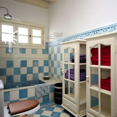 Villa Sleeps 6 Pool Wifi Haria