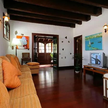 Sleeps 6 Pool Wifi *