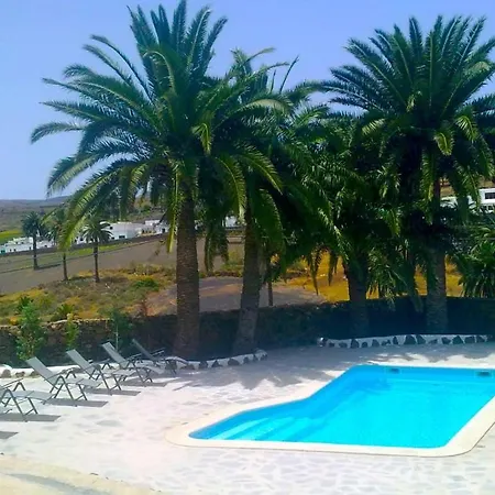 Sleeps 6 Pool Wifi * Haria