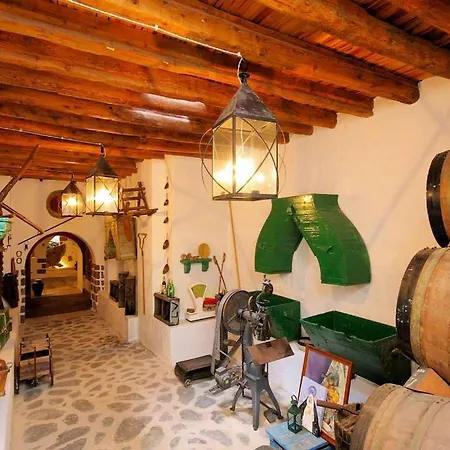 Sleeps 6 Pool Wifi Villa Haria