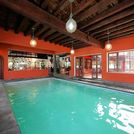 Sleeps 6 Pool Wifi