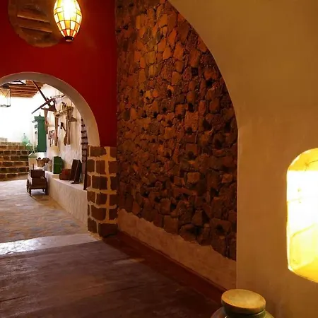 Sleeps 6 Pool Wifi Haria