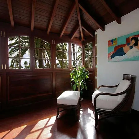 Sleeps 6 Pool Wifi *